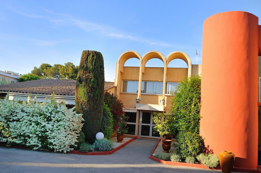 Hotel Le Galoubet Villeneuve-Loubet Eksteriør billede