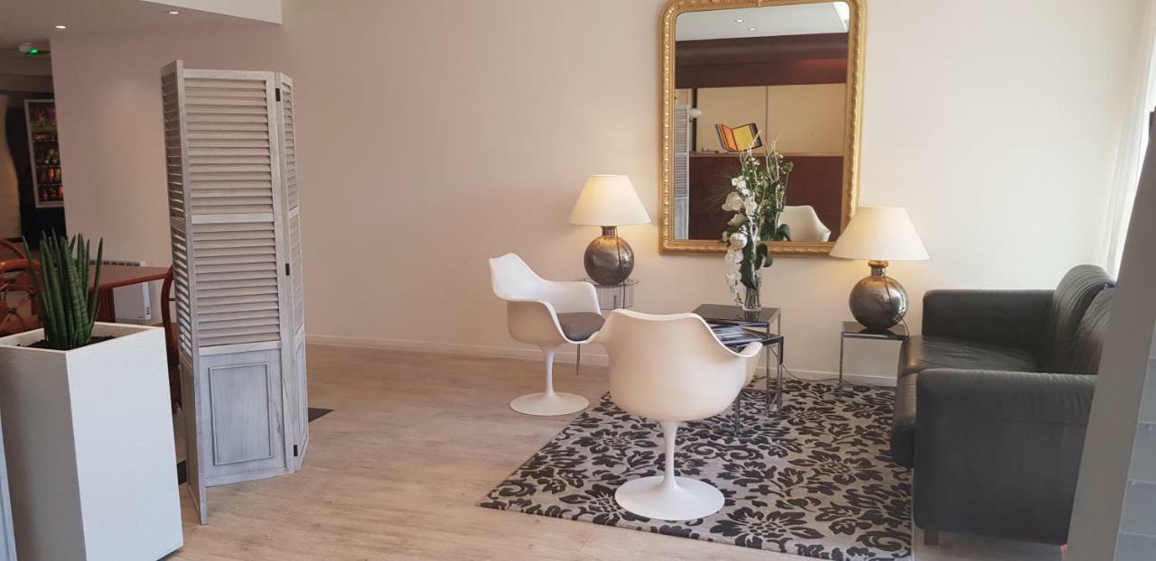 Hotel Le Galoubet Villeneuve-Loubet Eksteriør billede